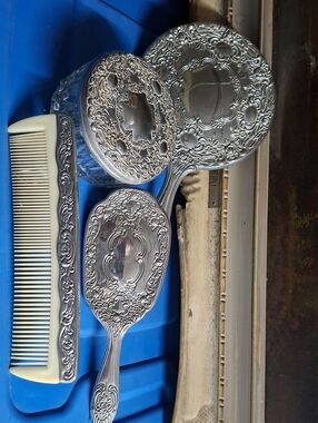 Vintage Silver Plated 4 Pc Vanity Set